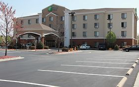 Holiday Inn Express & Suites Roanoke Rapids Se